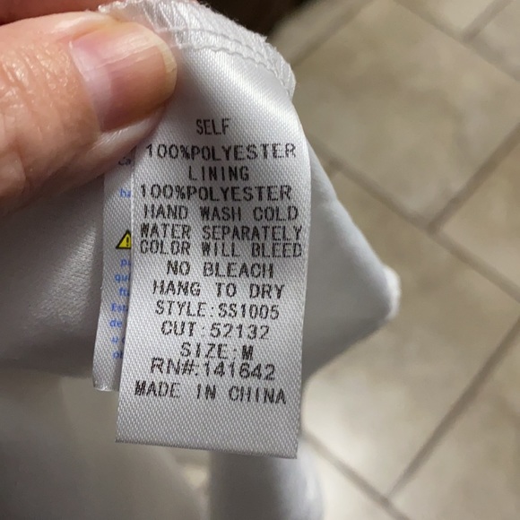 NWT cute long dress. Beautiful colors. - Picture 9 of 9